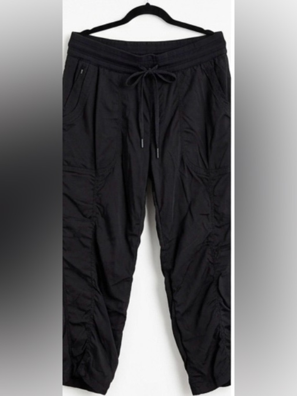 Women’s Black Drawstring Capri Cargo Pants